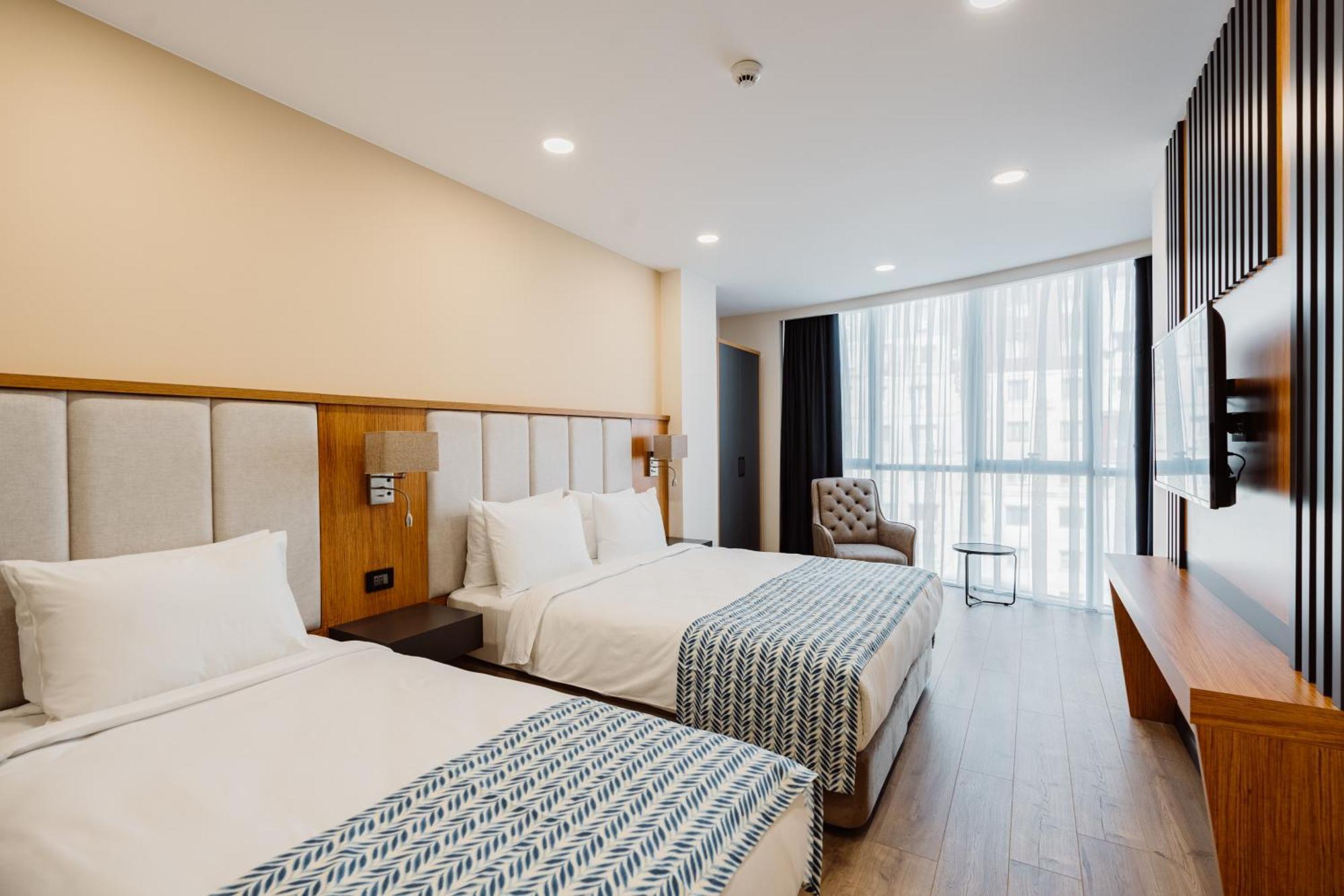 Best Western Plus Batumi Exterior foto