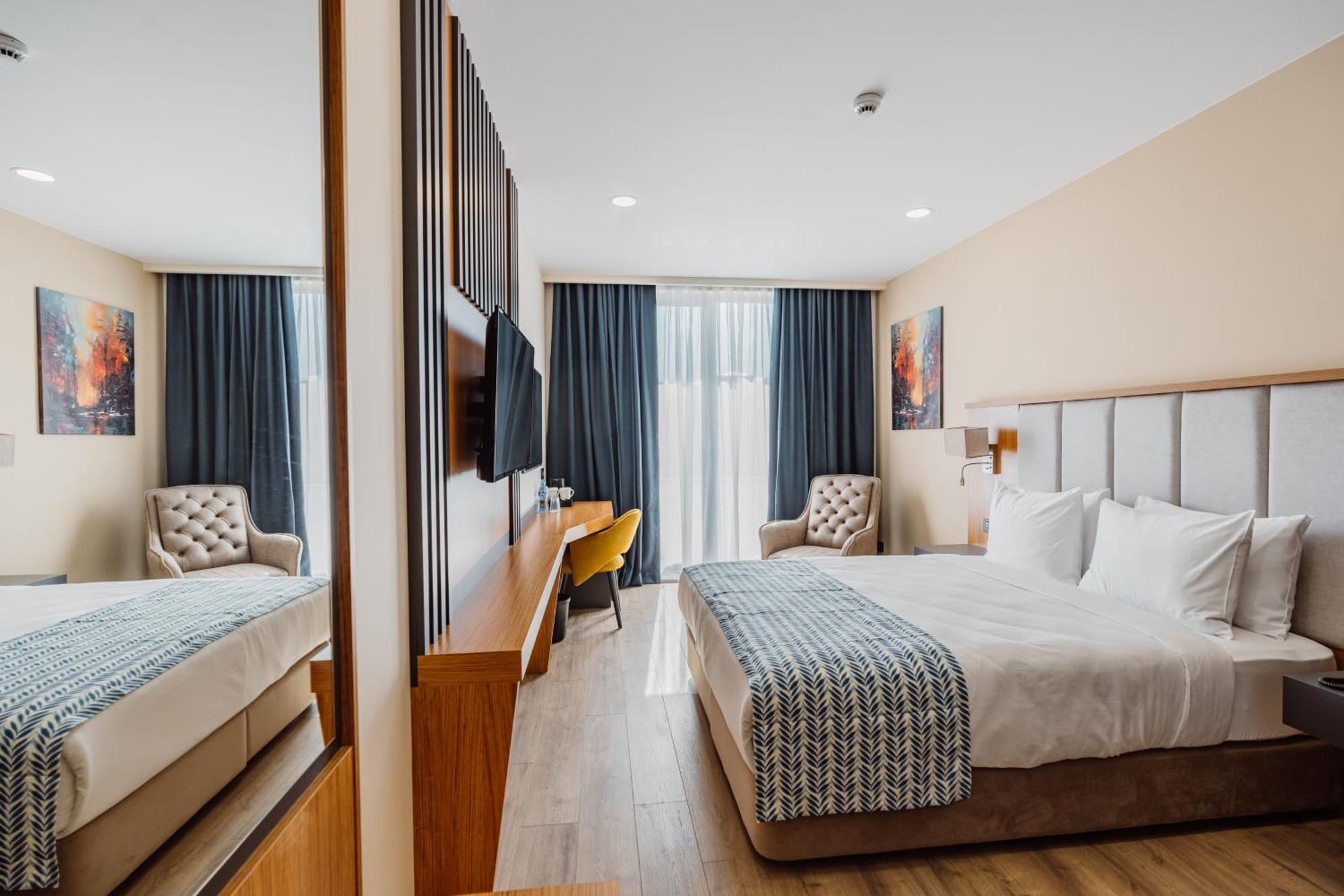 Best Western Plus Batumi Exterior foto